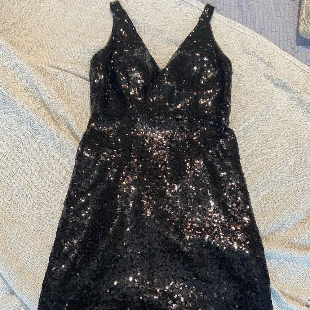 Super cute mini black dress!!